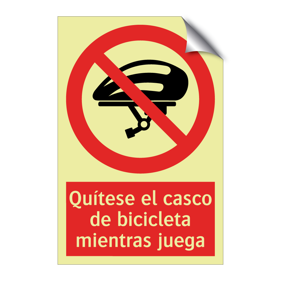 Quítese el casco de bicicleta mientras juega