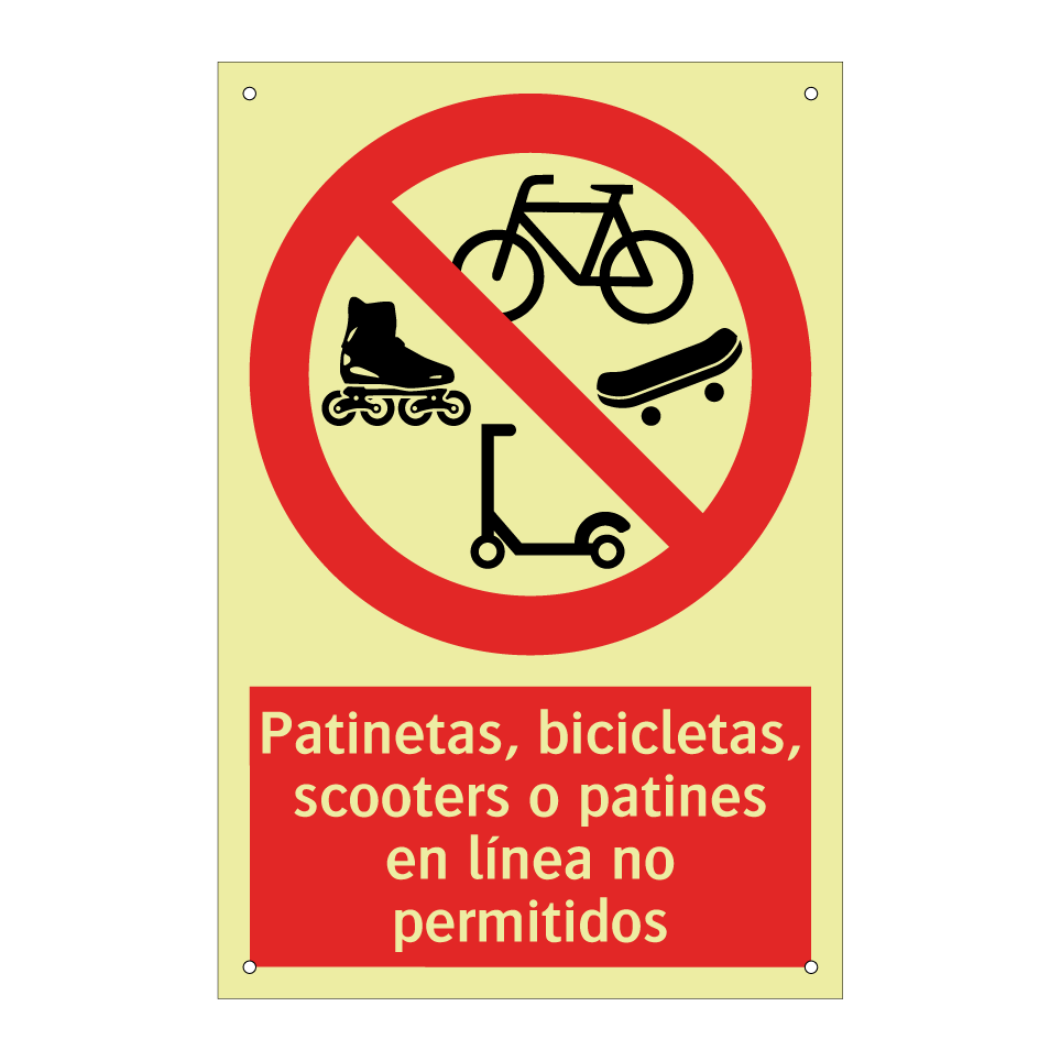 Patinetas, bicicletas, scooters o patines en línea no permitidos