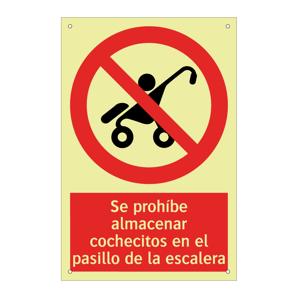 Se prohíbe almacenar cochecitos en el pasillo de la escalera