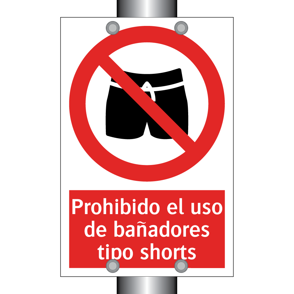 Prohibido el uso de bañadores tipo shorts