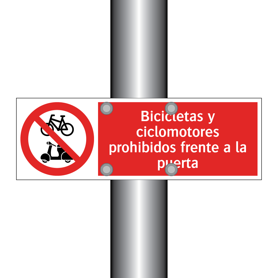 Bicicletas y ciclomotores prohibidos frente a la puerta