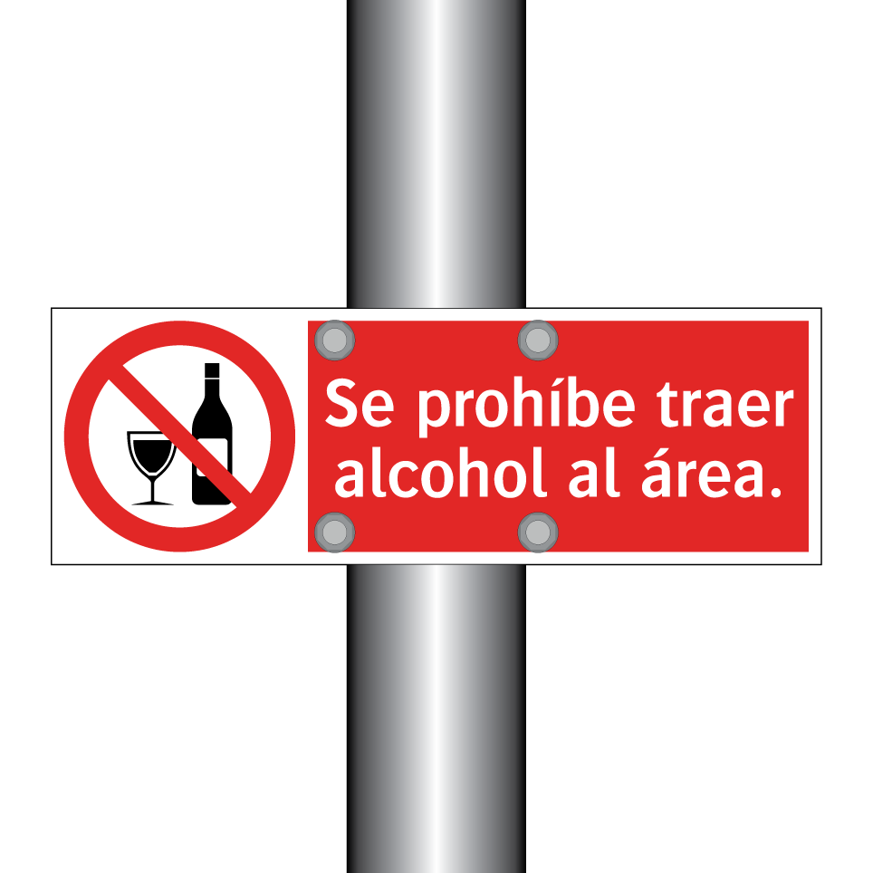 Se prohíbe traer alcohol al área.