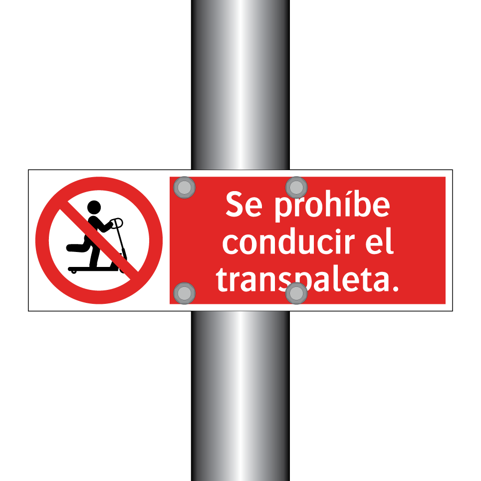 Se prohíbe conducir el transpaleta.