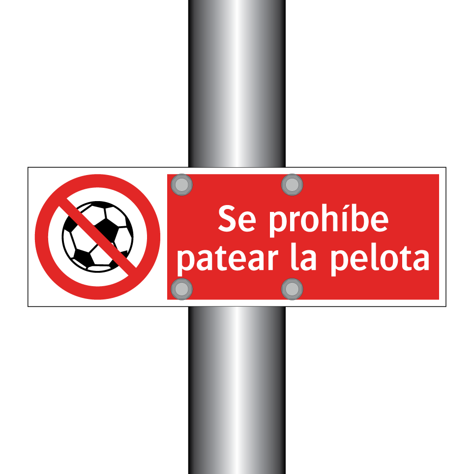 Se prohíbe patear la pelota