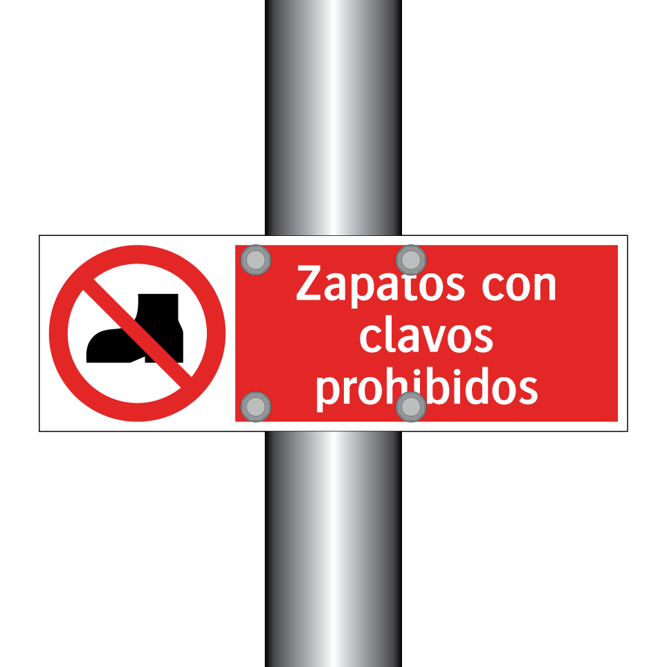 Zapatos con clavos prohibidos