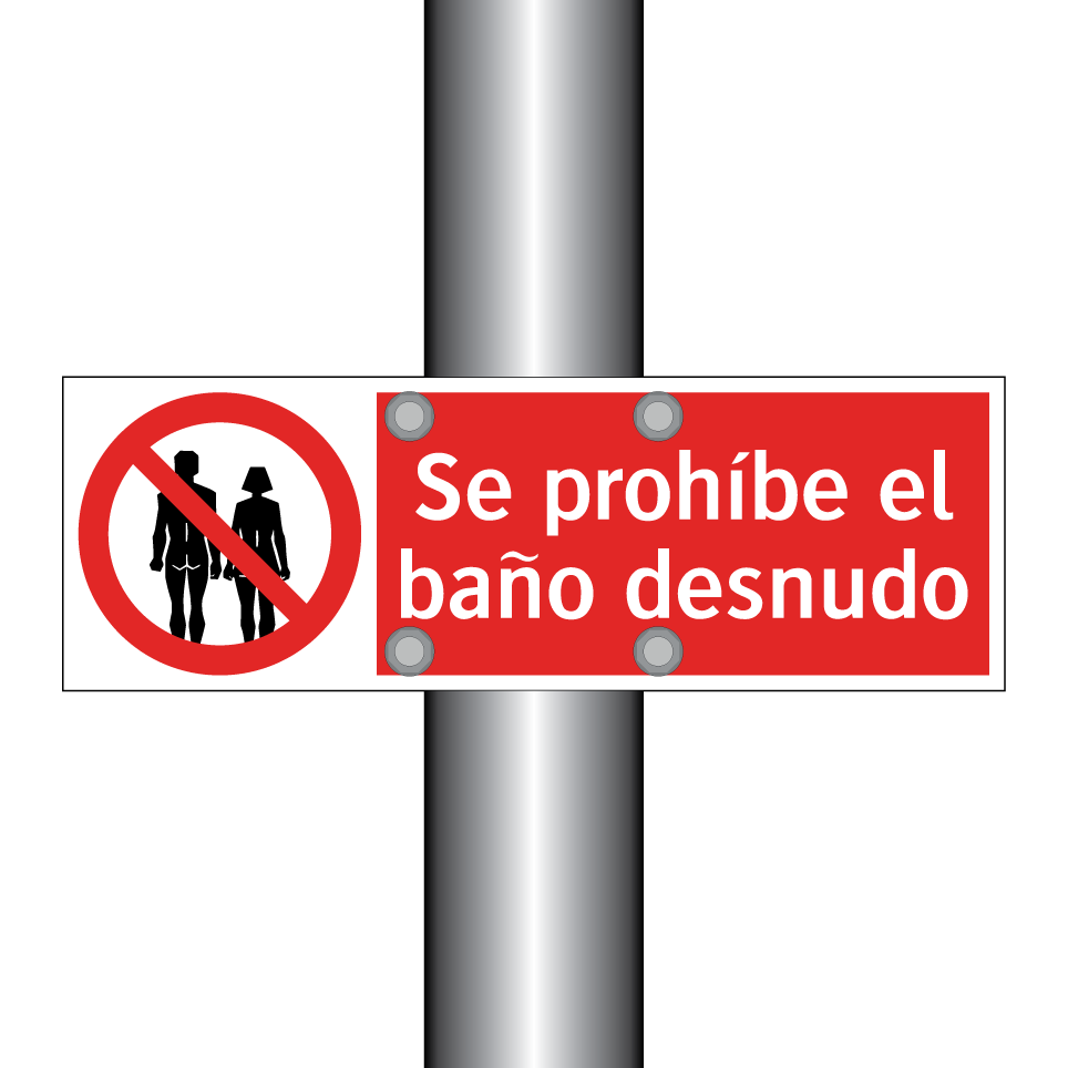 Se prohíbe el baño desnudo
