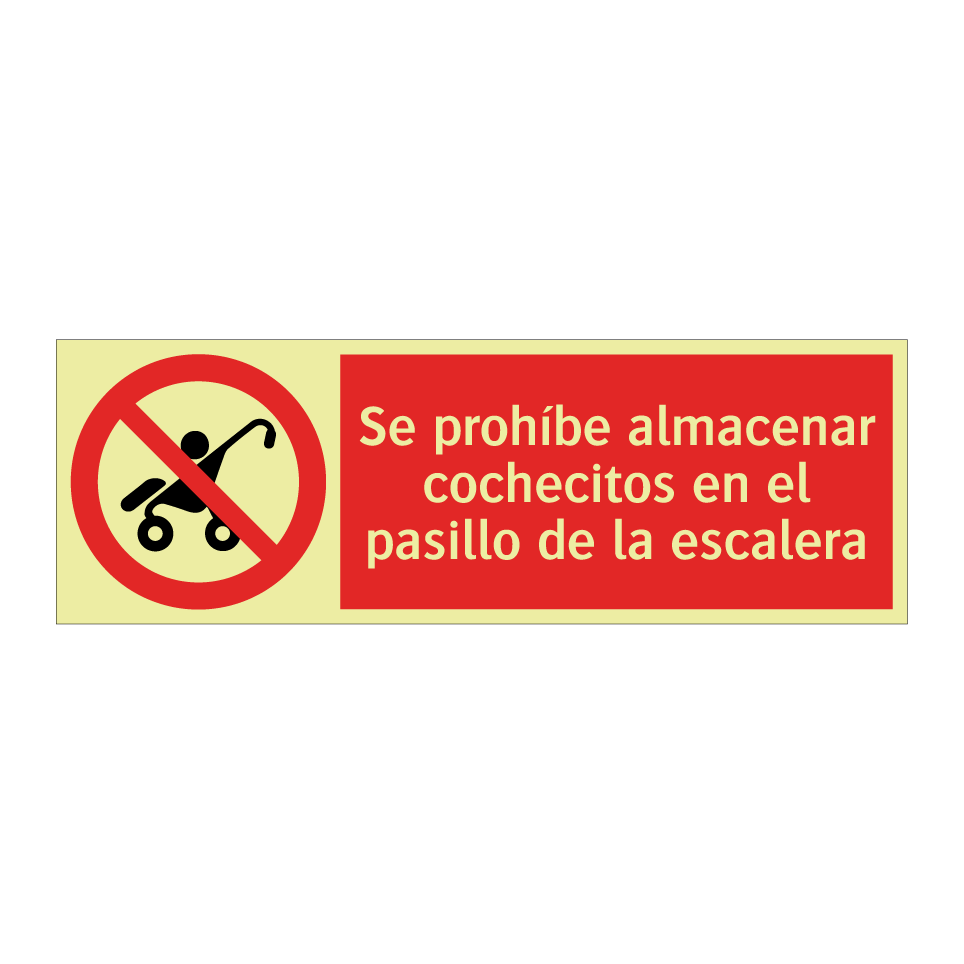 Se prohíbe almacenar cochecitos en el pasillo de la escalera