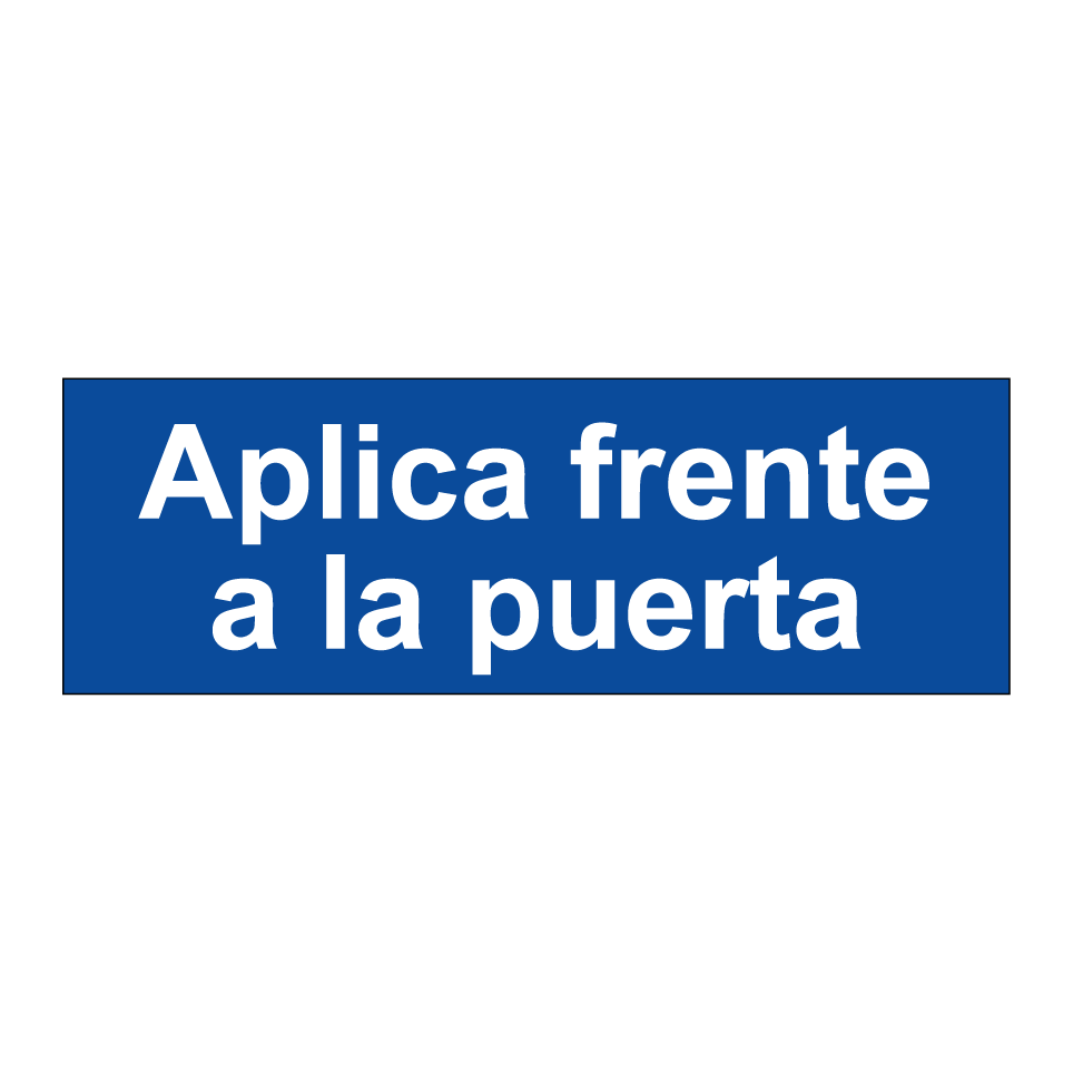 Aplica frente a la puerta