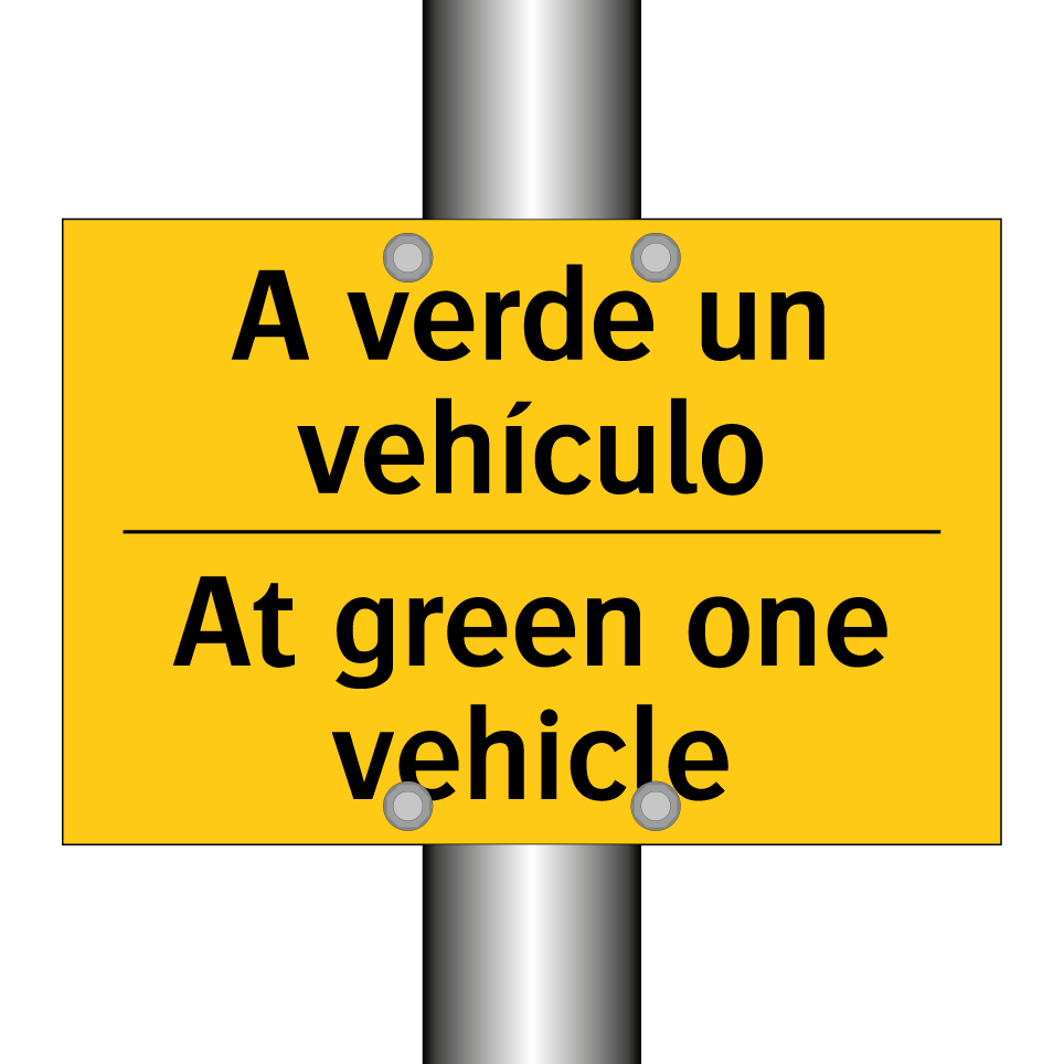 A verde un vehículo - At green one vehicle