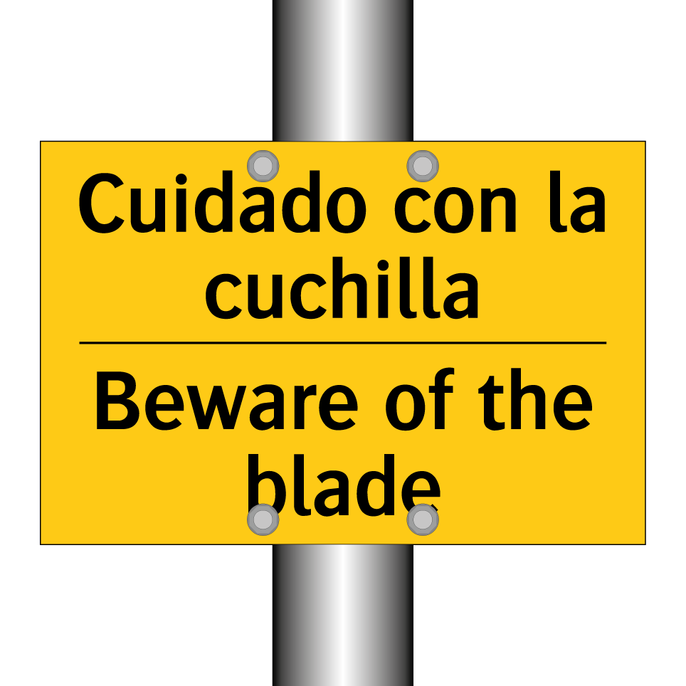Cuidado con la cuchilla - Beware of the blade