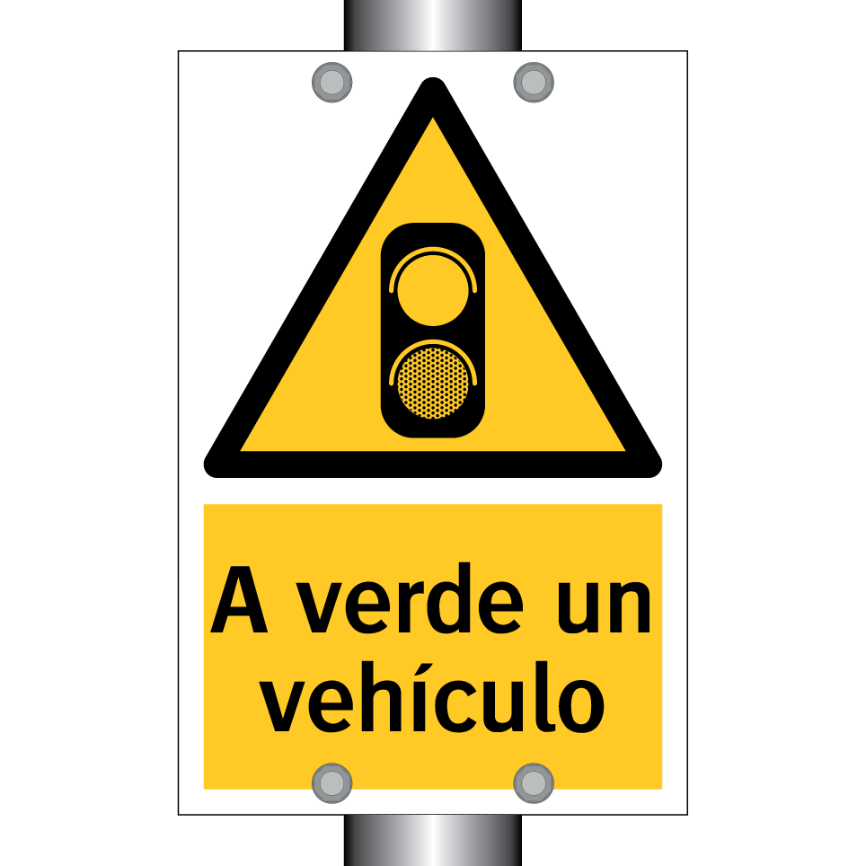 A verde un vehículo