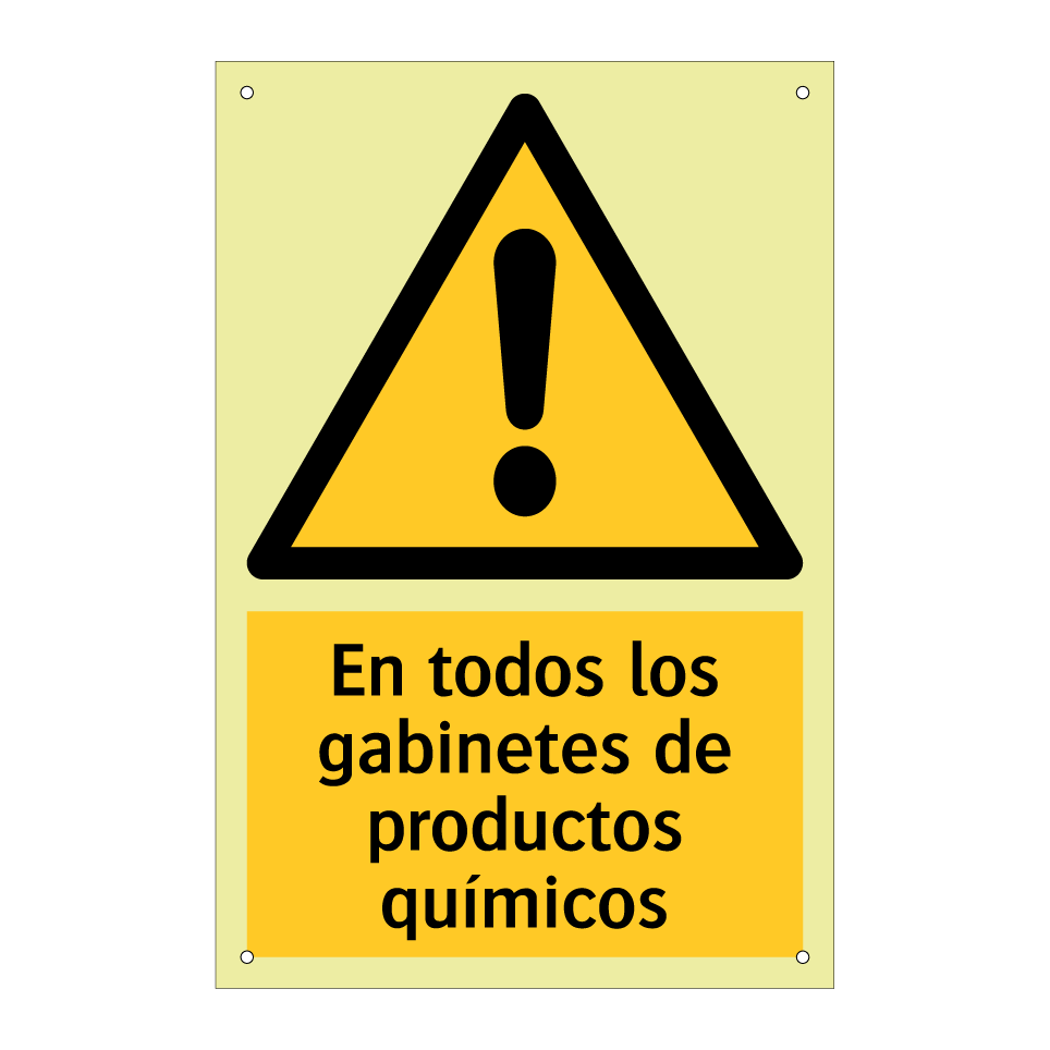 En todos los gabinetes de productos químicos
