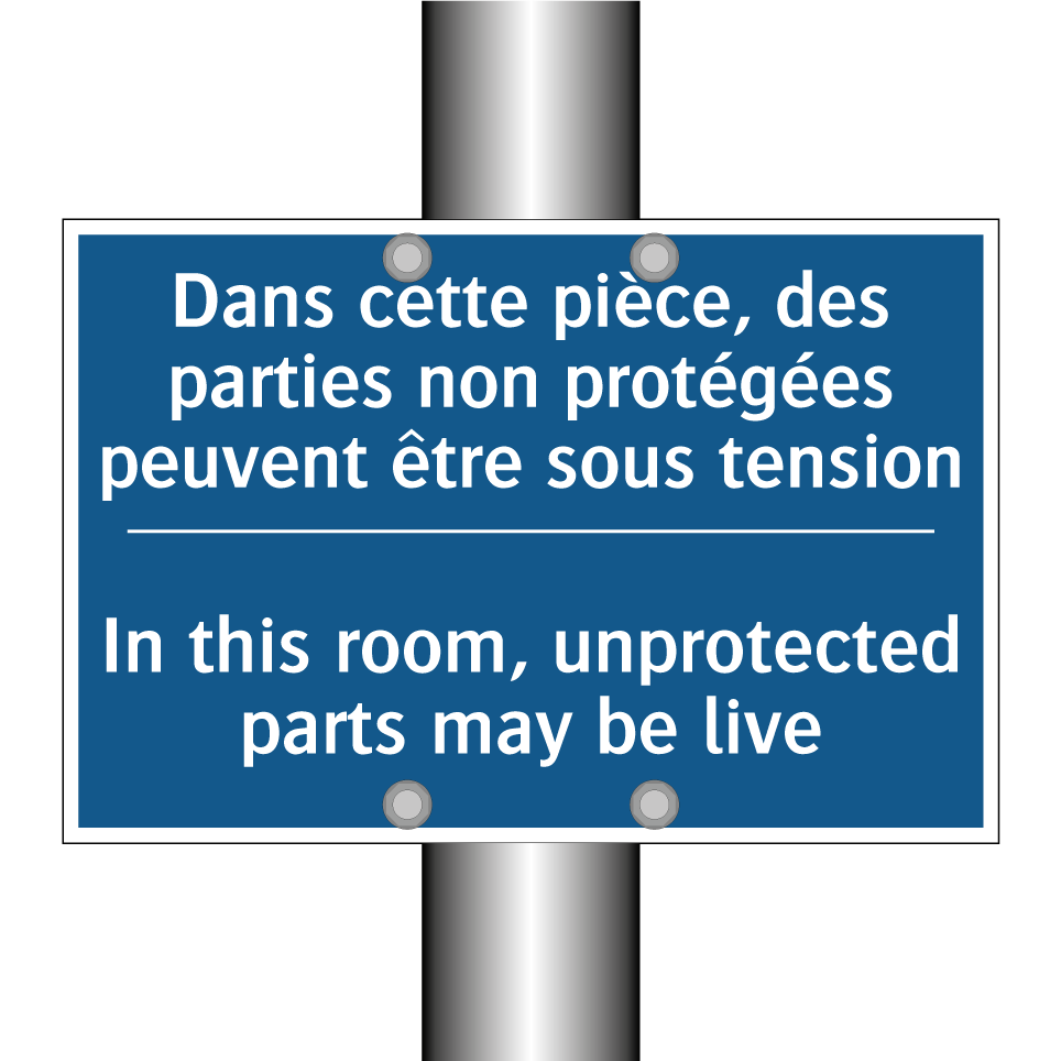 Dans cette pièce, des parties  /.../ - In this room, unprotected parts  /.../