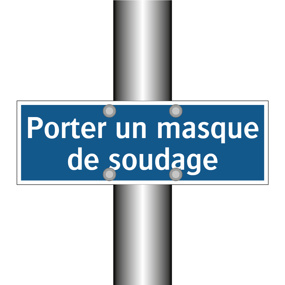 Porter un masque de soudage