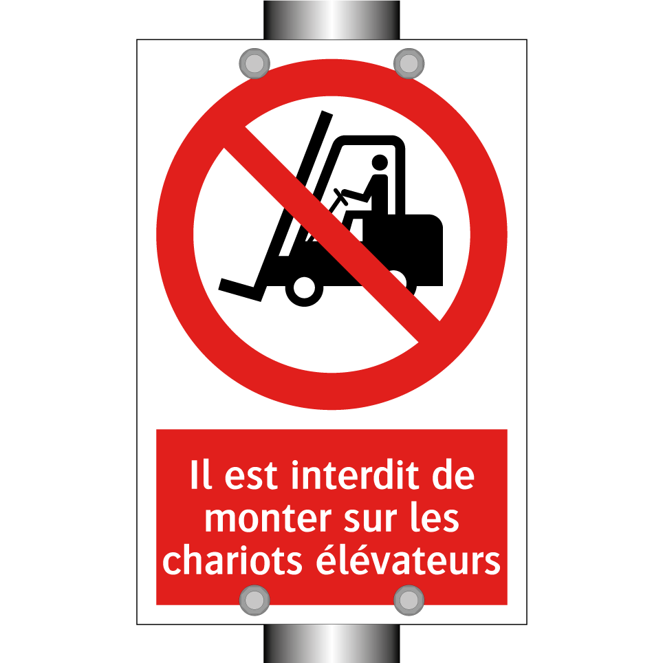 Il est interdit de monter sur les chariots élévateurs