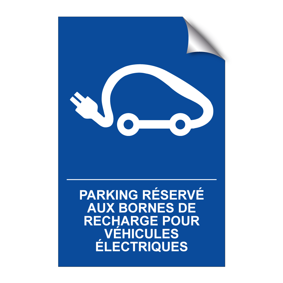 Parking réservé aux bornes de recharge pour véhicules électriques.
