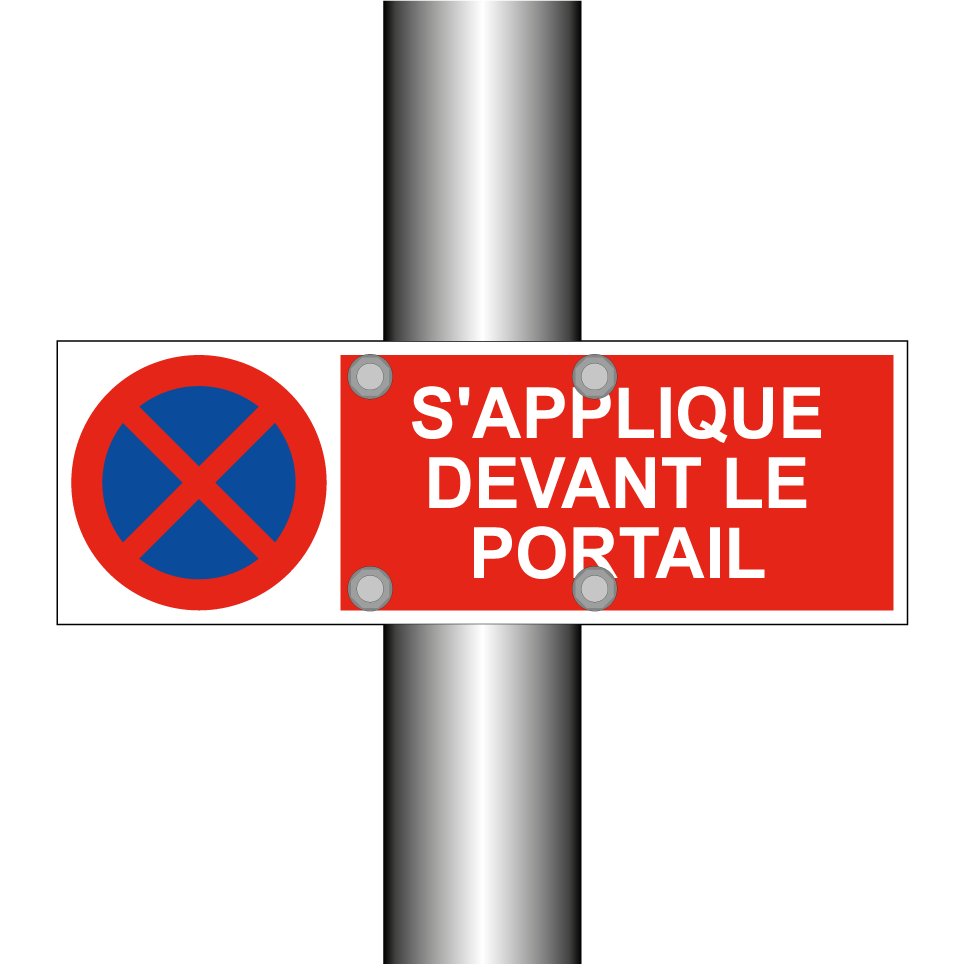 S'applique devant le portail