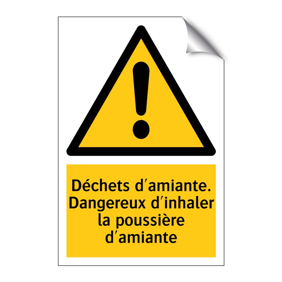 Déchets d'amiante. Dangereux d'inhaler la poussière d'amiante